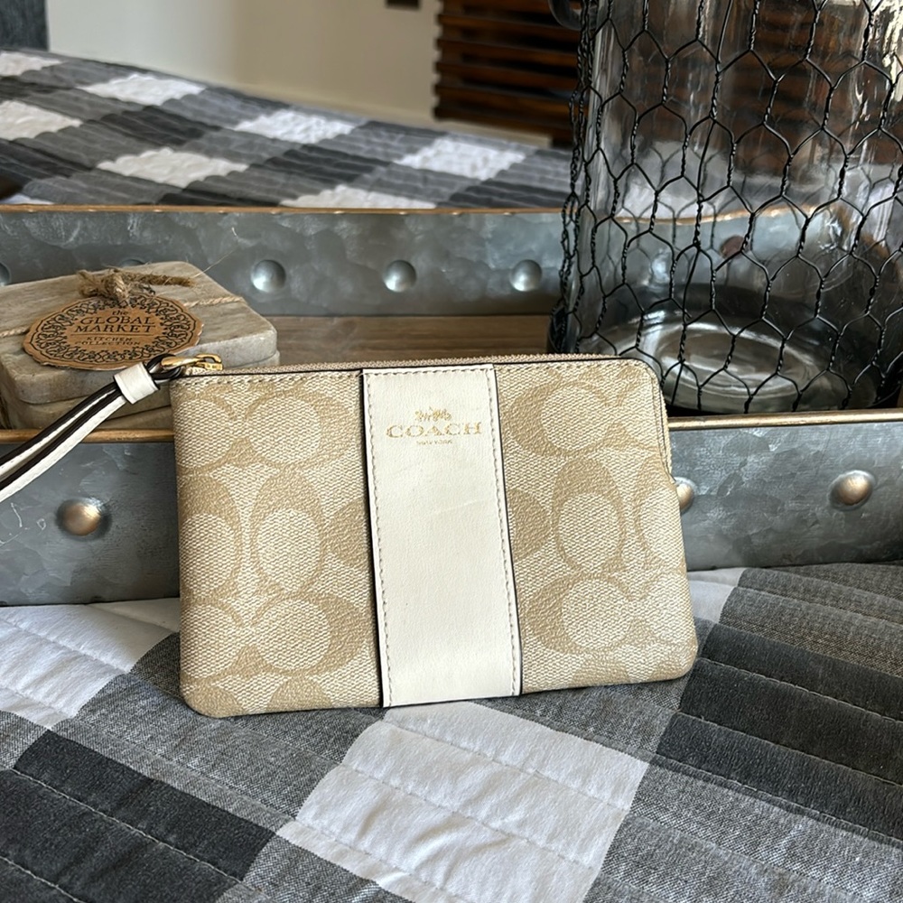 Coach Change purse